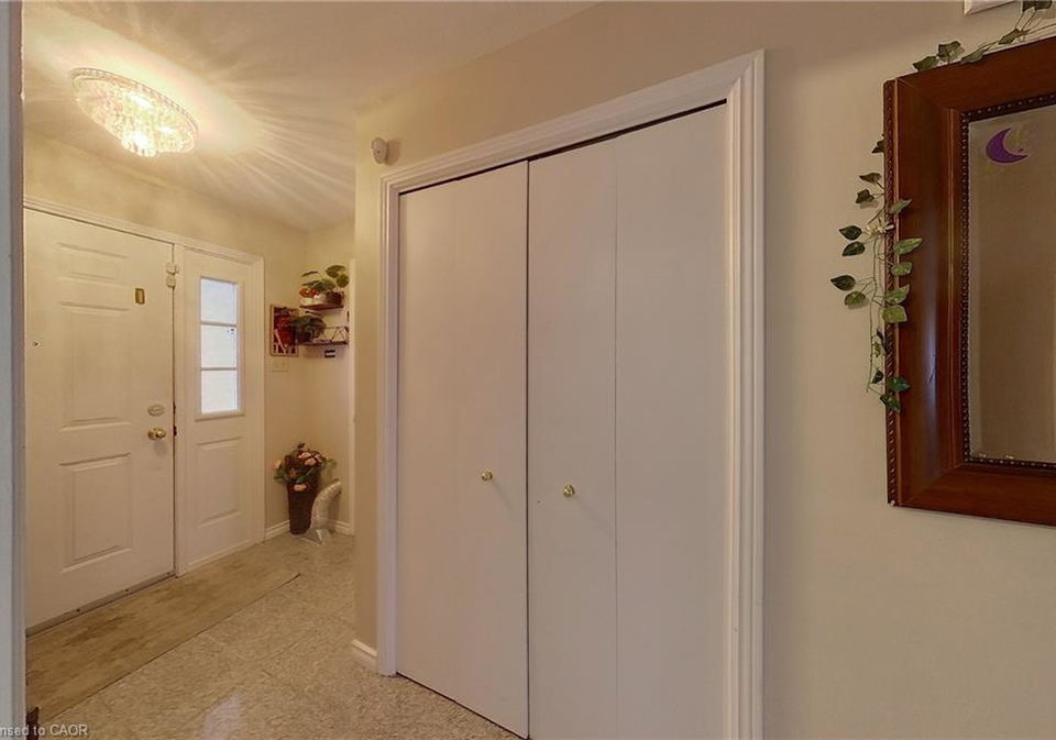 233-benesfort-crescent-kitchener-ontario-40838967