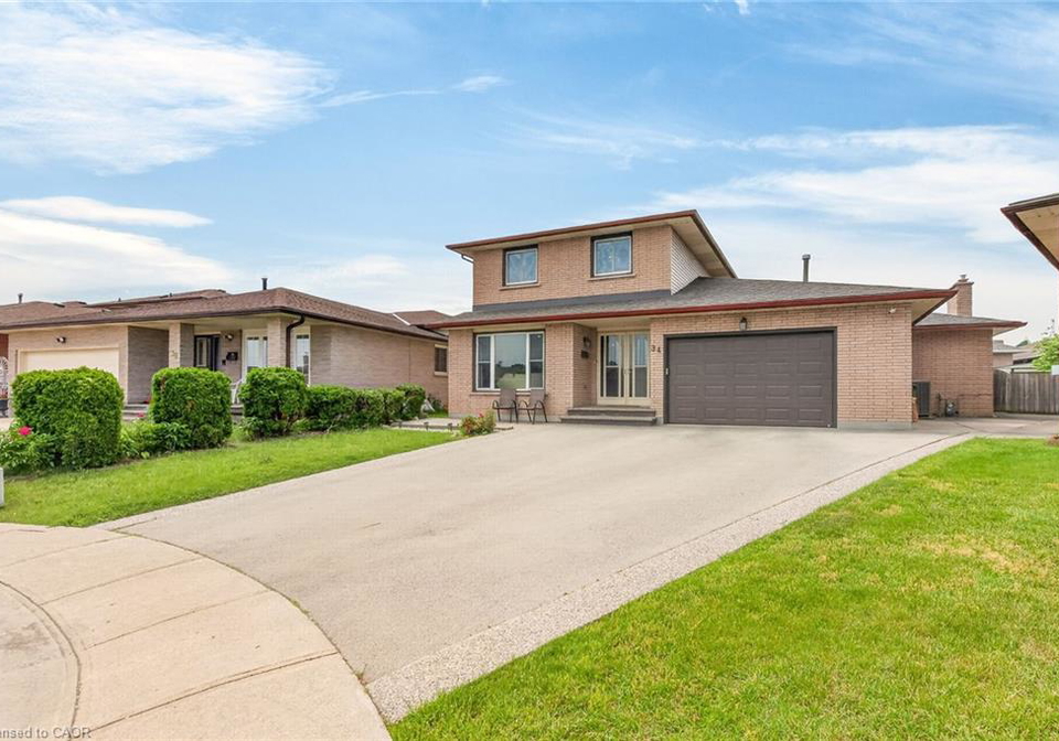 34-capri-crescent-hamilton-ontario-40838979