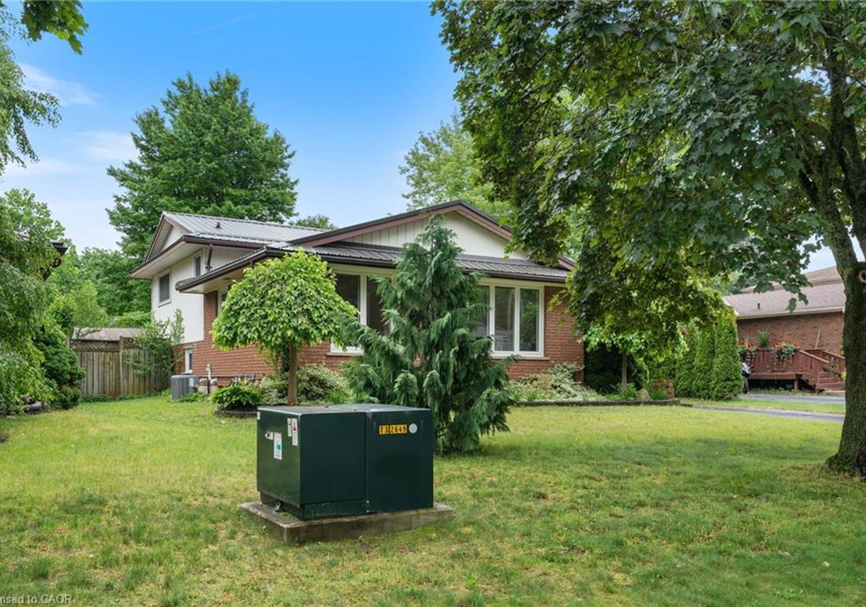 6-kelly-avenue-simcoe-ontario-40838990