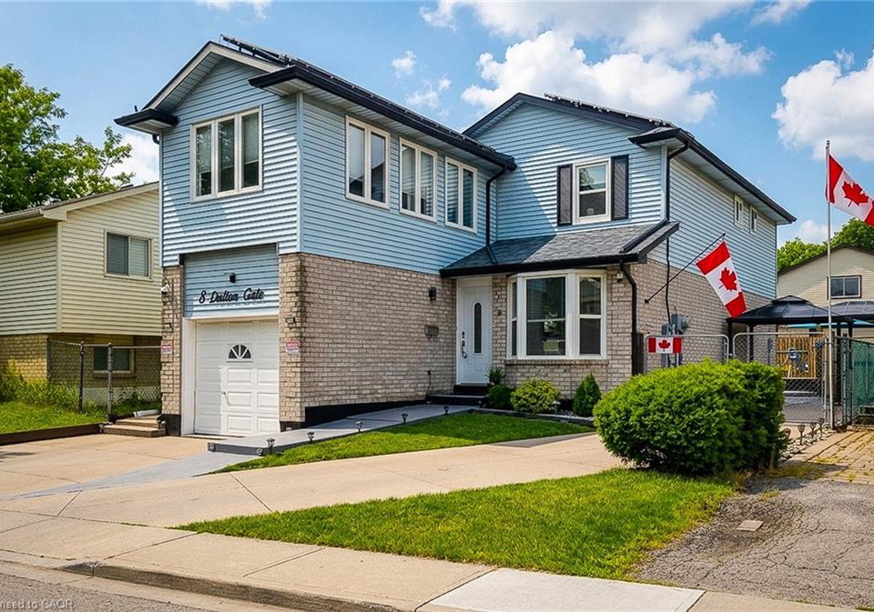 8-dalton-gate-stoney-creek-ontario-40839006