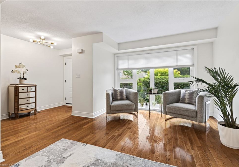 823-hyde-road-burlington-ontario-40839037