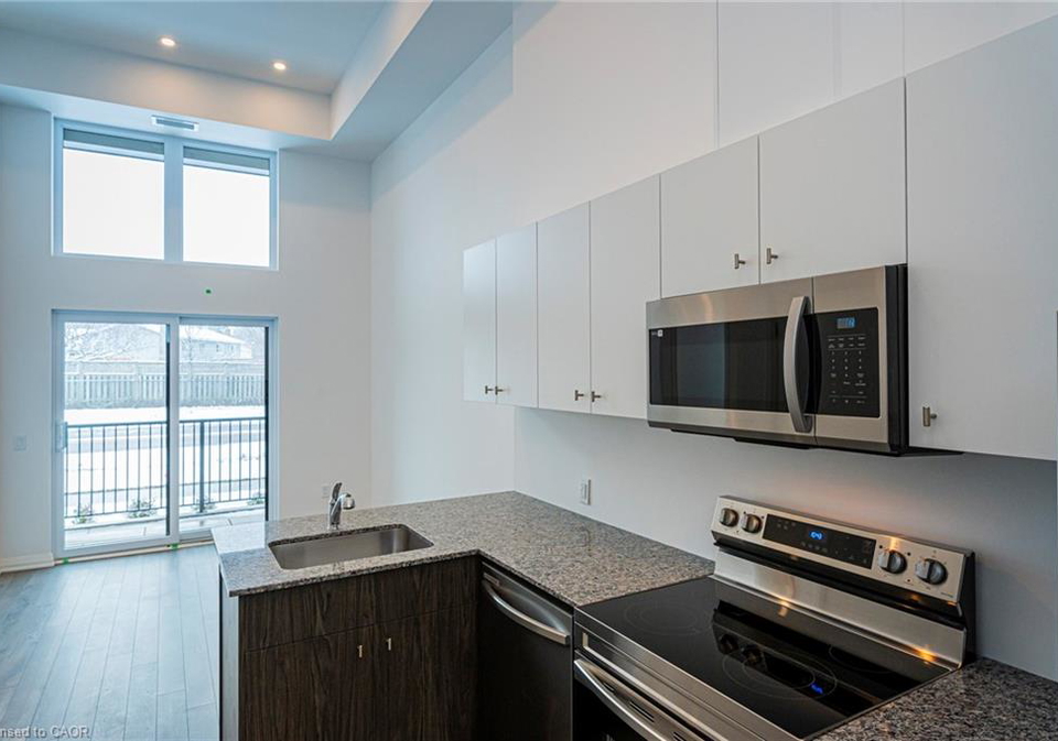 101-golden-eagle-road-waterloo-ontario-40839043
