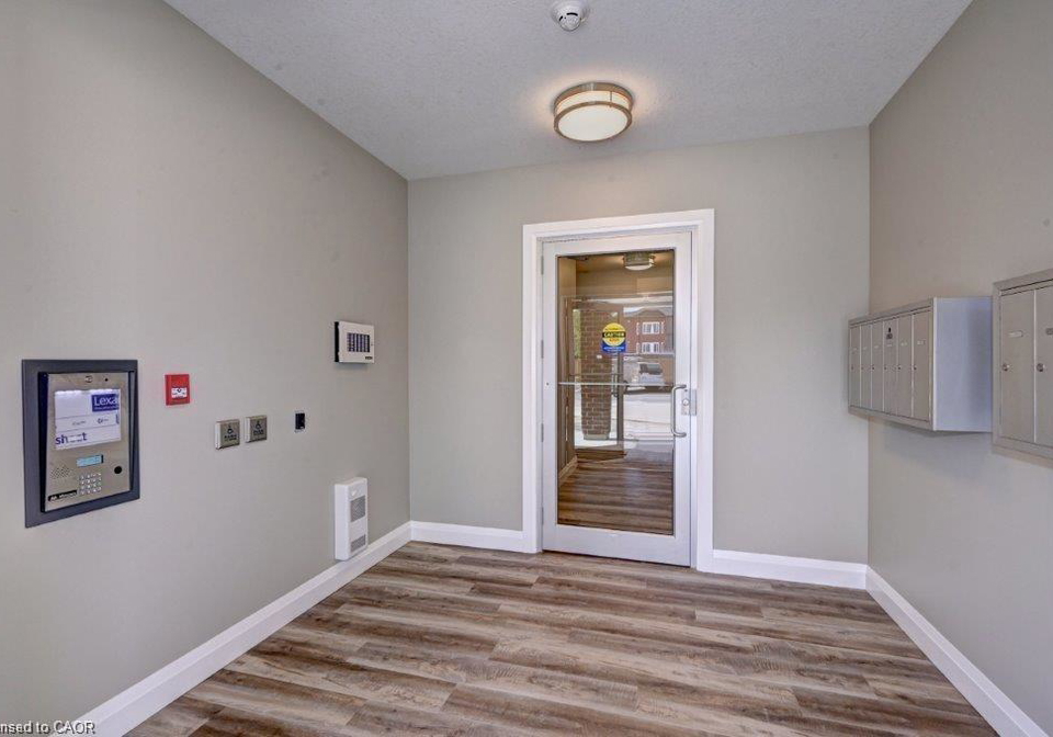 33-murray-court-milverton-ontario-40839059