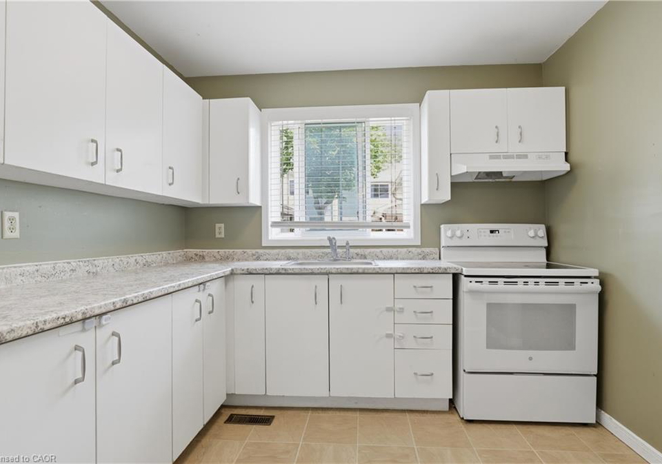 255-northlake-drive-waterloo-ontario-40839096