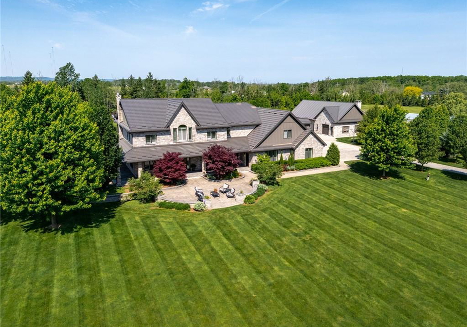 4580-cherry-avenue-beamsville-ontario-40839121