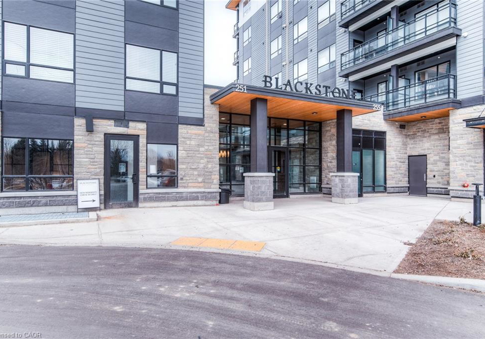 251-northfield-drive-waterloo-ontario-40839142