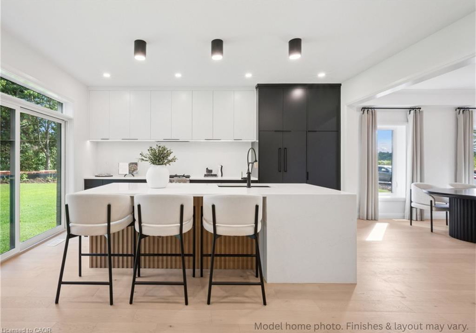 32-allegro-common-cambridge-ontario-40839155