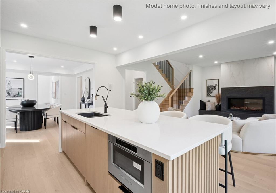 32-allegro-common-cambridge-ontario-40839155