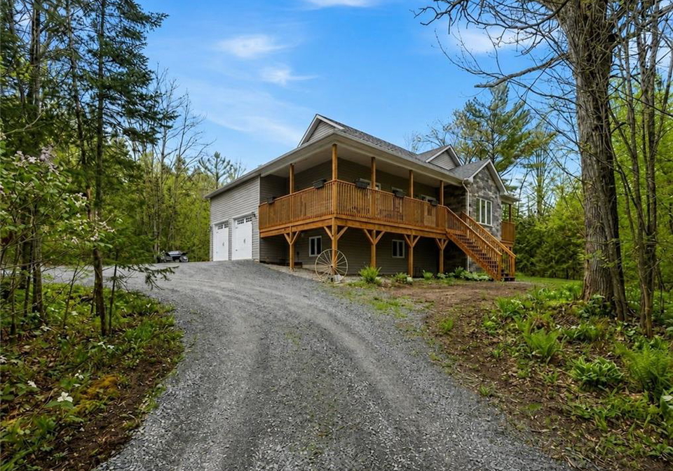 2516-irish-line-coldwater-ontario-40839171