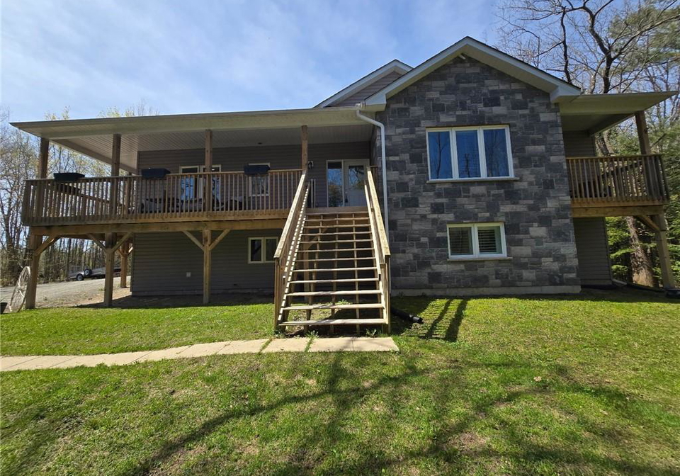 2516-irish-line-coldwater-ontario-40839171