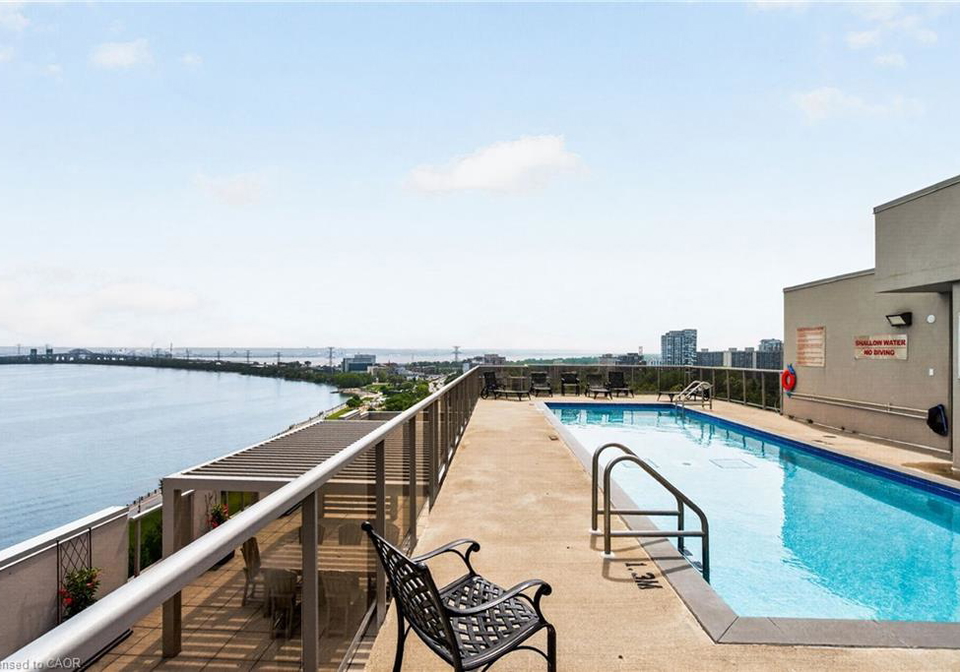 1477-lakeshore-road-burlington-ontario-40839195