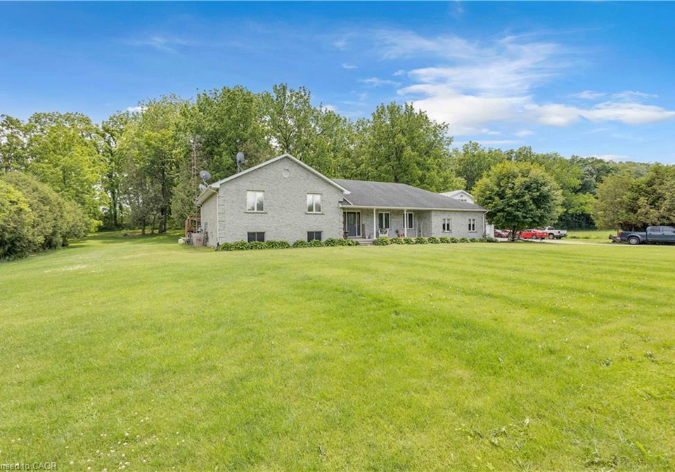 1306-st-johns-road-w-simcoe-ontario-40839218