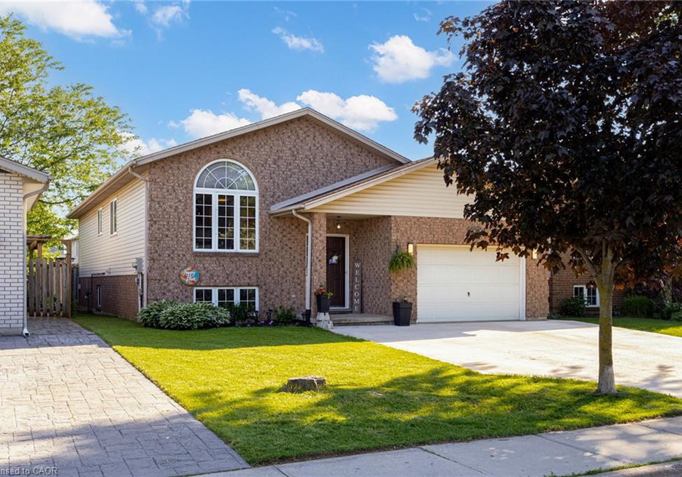 7880-ascot-circle-niagara-falls-ontario-40839233