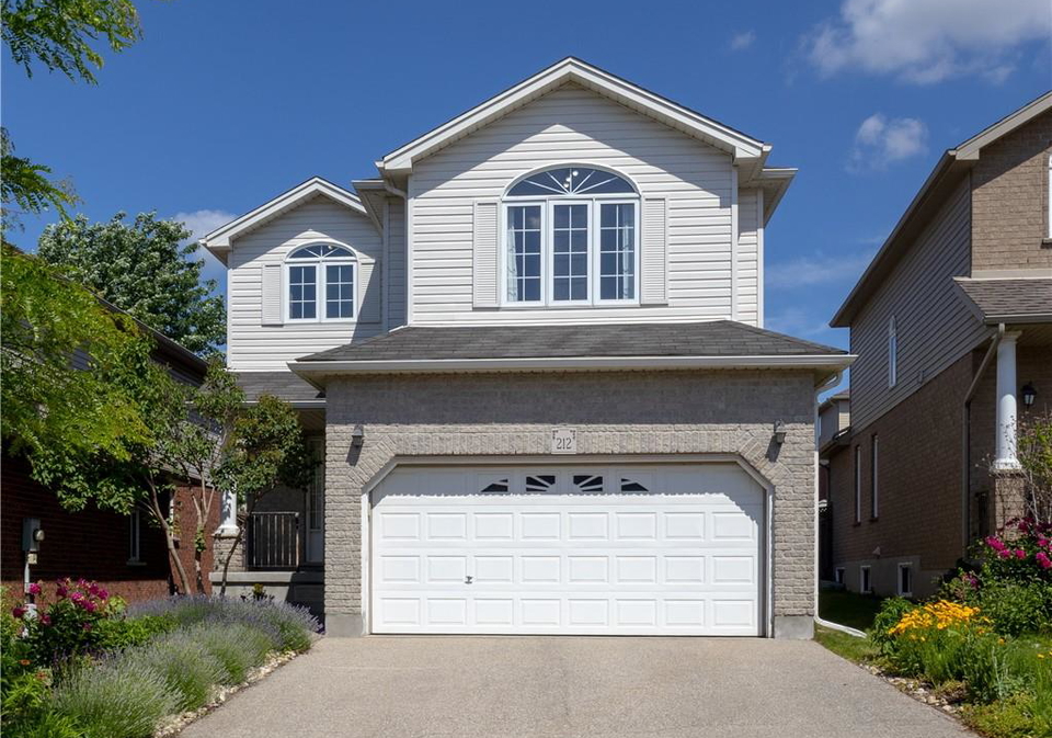 212-sleaford-street-waterloo-ontario-40839253