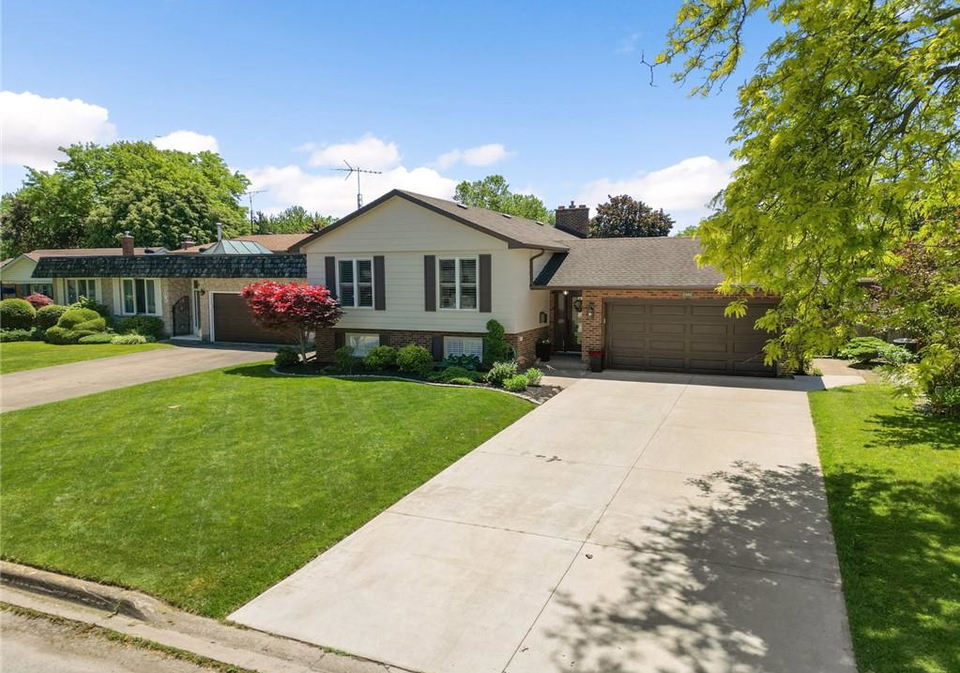 6986-glengowan-crescent-niagara-falls-ontario-40839254