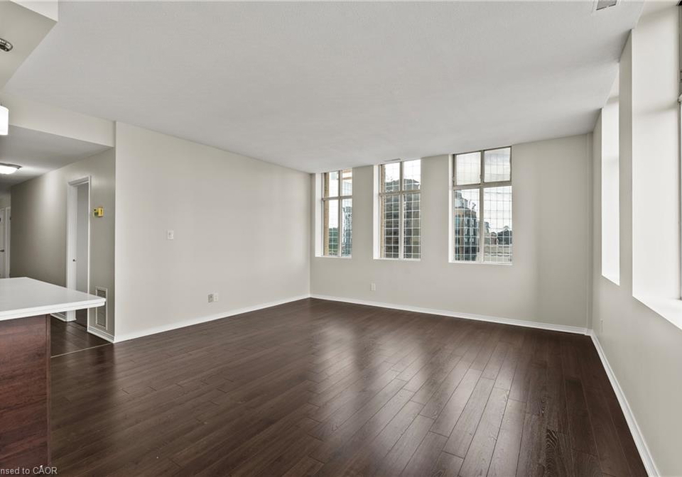 36-james-street-s-hamilton-ontario-40839262