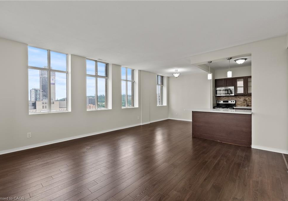 36-james-street-s-hamilton-ontario-40839262