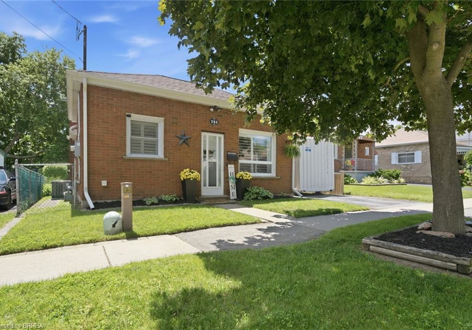 141-east-avenue-brantford-ontario-40839271