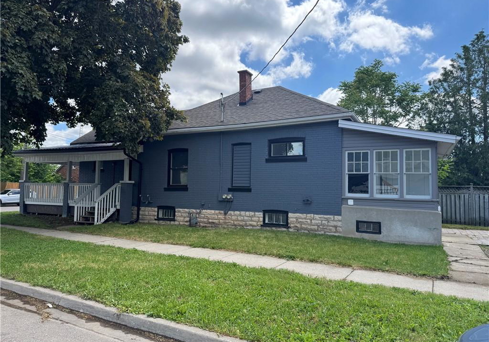 105-catharine-avenue-brantford-ontario-40839289