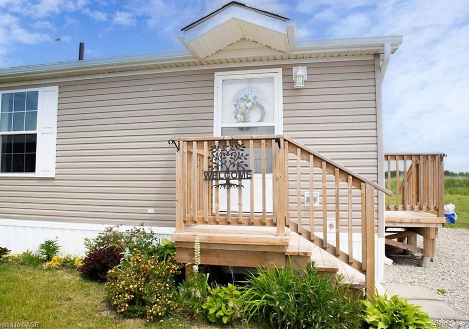 26-hickory-hollow-hollow-nanticoke-ontario-40839329