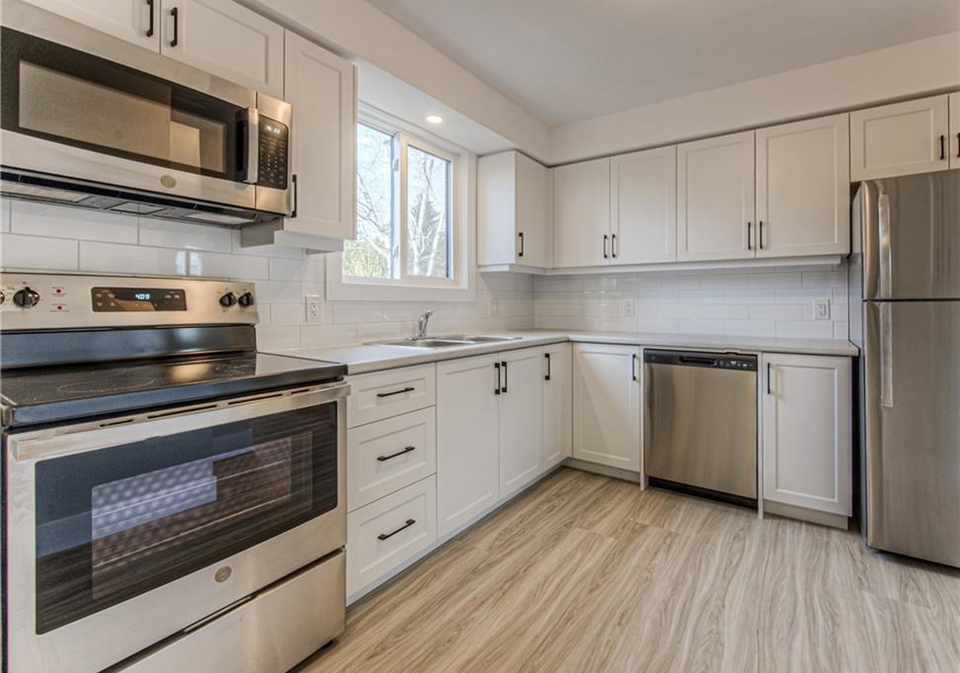 40-daniel-avenue-kitchener-ontario-40839360