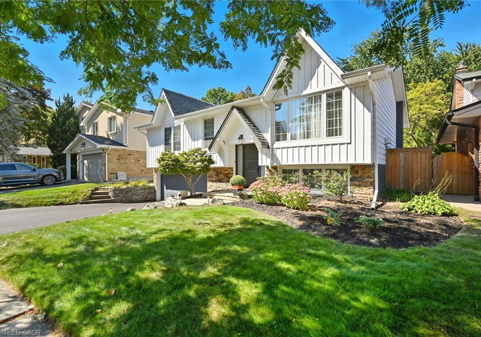 3299-spruce-avenue-burlington-ontario-40839391