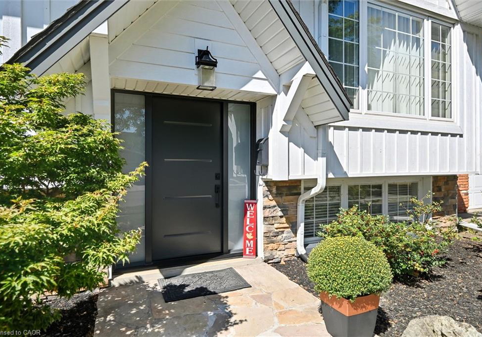 3299-spruce-avenue-burlington-ontario-40839391