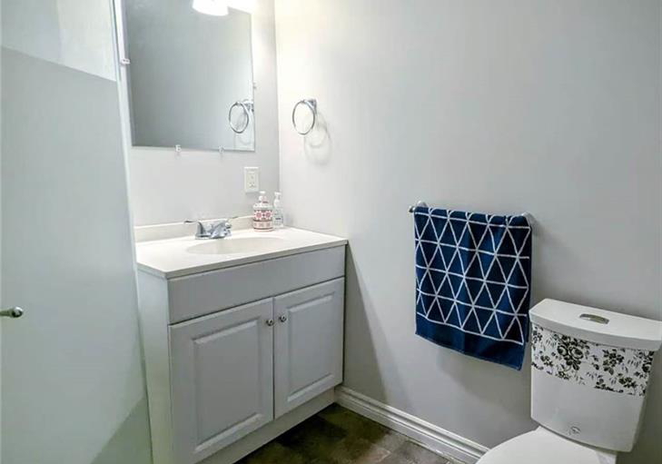 3-153-dawson-street-waterloo-ontario-40839392
