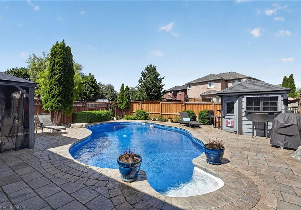 74-harley-avenue-georgetown-ontario-40839421