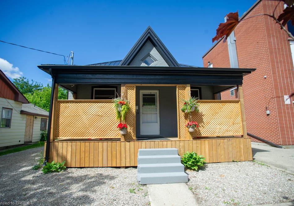 150-pearl-street-brantford-ontario-40839425