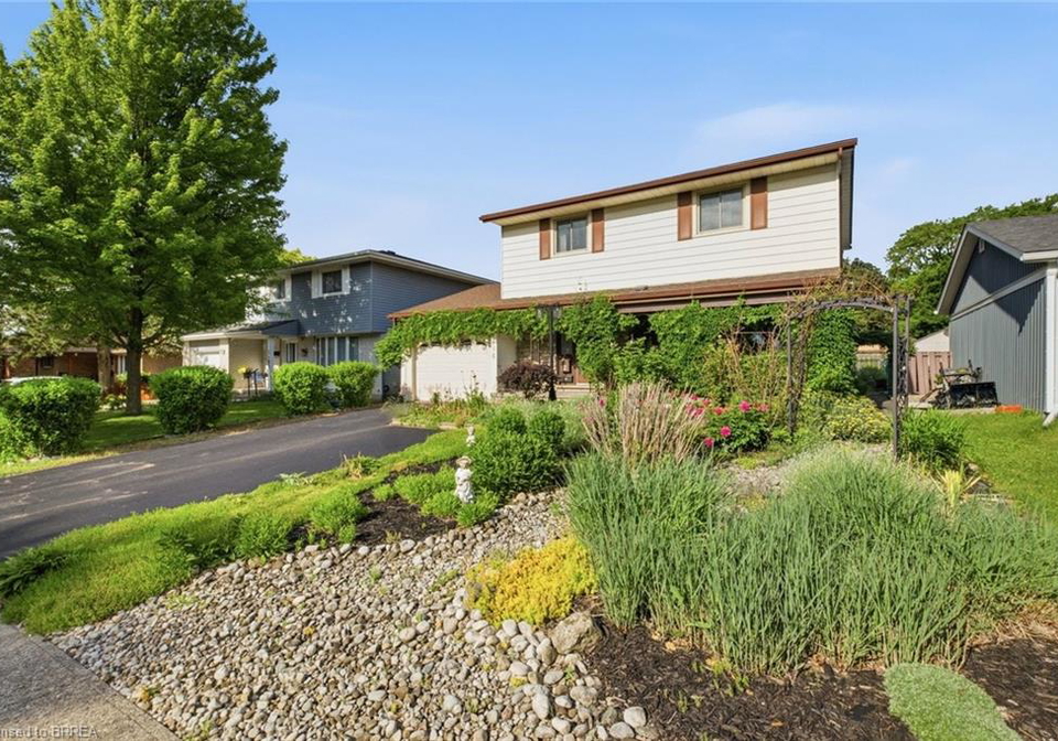 106-memorial-drive-brantford-ontario-40839467