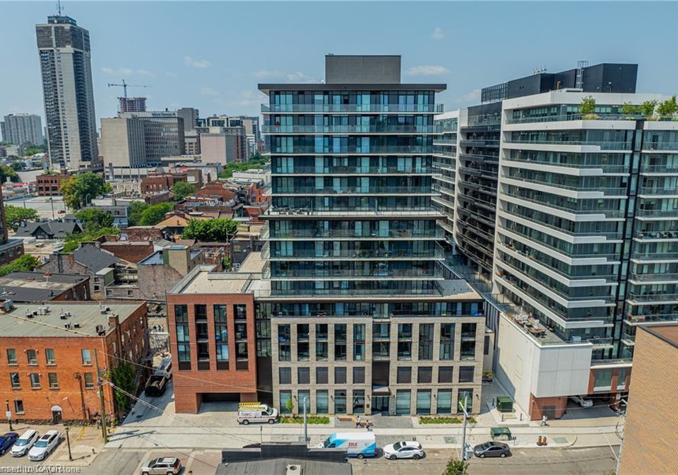 1-jarvis-street-hamilton-ontario-40839491