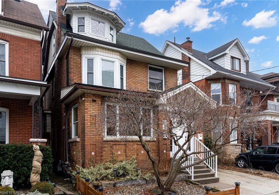 136-ontario-avenue-hamilton-ontario-40839495