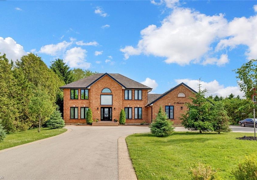 11-highgrove-court-cambridge-ontario-40839510