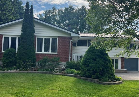 436696-line-43-line-embro-ontario-40839522