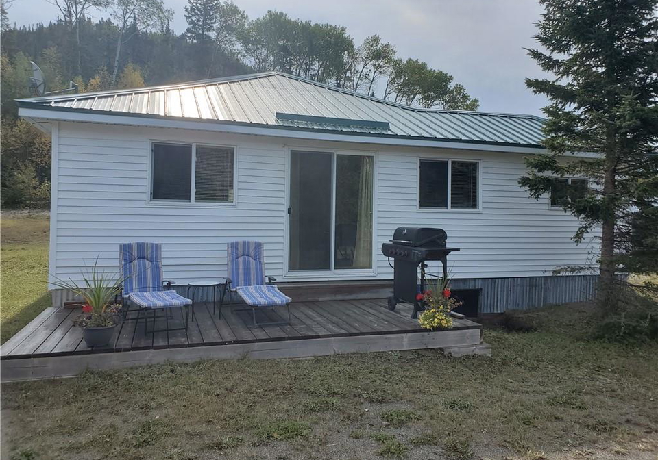 464-highway-11-greenstone-ontario-40839527