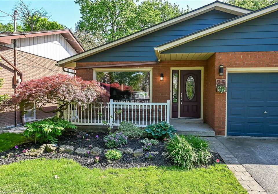 25-inverness-avenue-hamilton-ontario-40839535