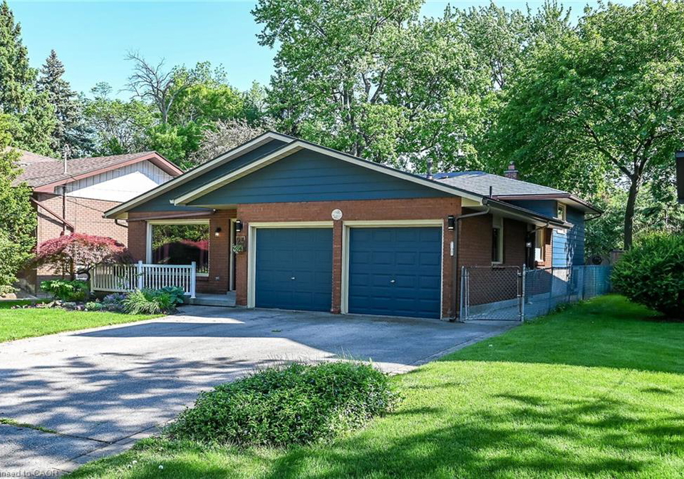 25-inverness-avenue-hamilton-ontario-40839535