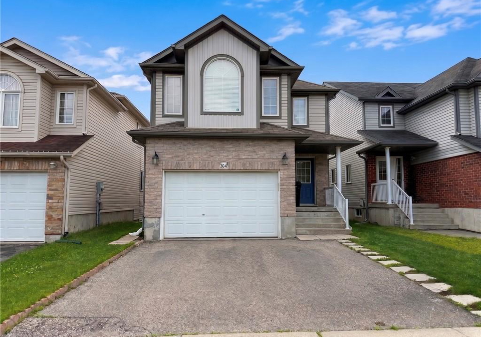 304-lemon-grass-crescent-kitchener-ontario-40839537