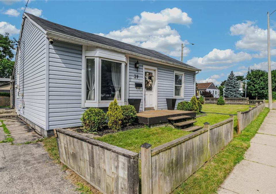 39-sanderson-street-brantford-ontario-40839549