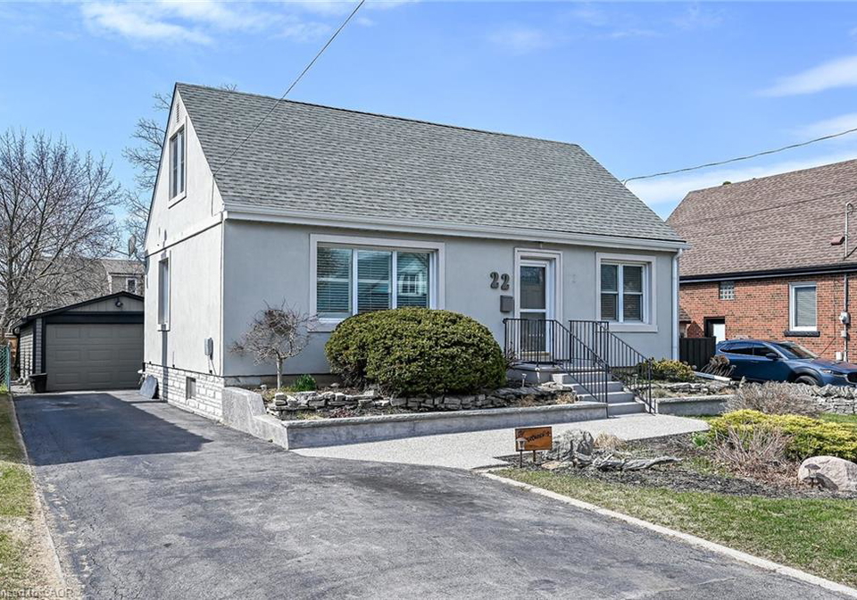 22-marion-place-stoney-creek-ontario-40839577