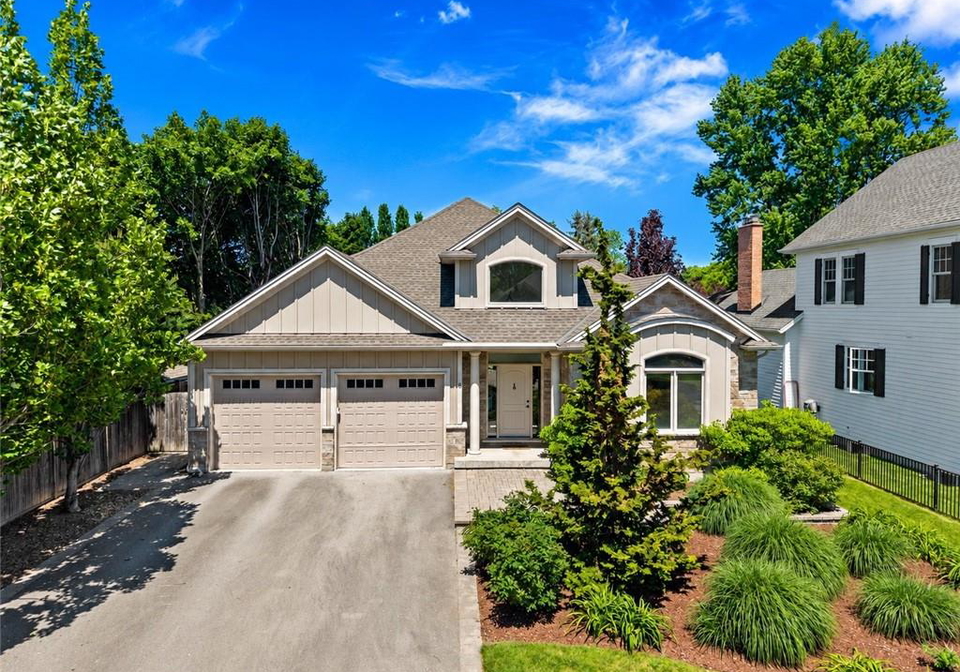 8-campbell-street-niagara-on-the-lake-ontario-40839585