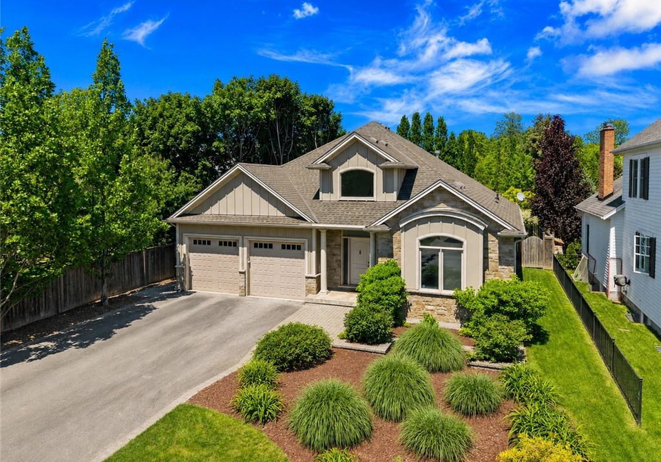 8-campbell-street-niagara-on-the-lake-ontario-40839585