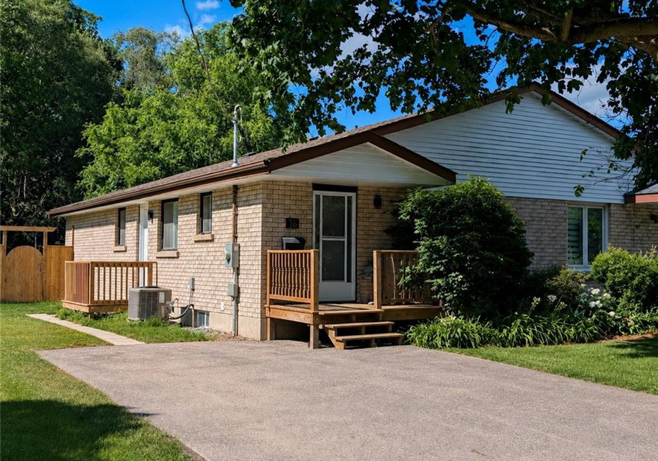 16-ann-street-paris-ontario-40839615