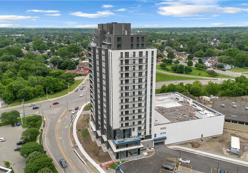 33-erie-avenue-brantford-ontario-40839629