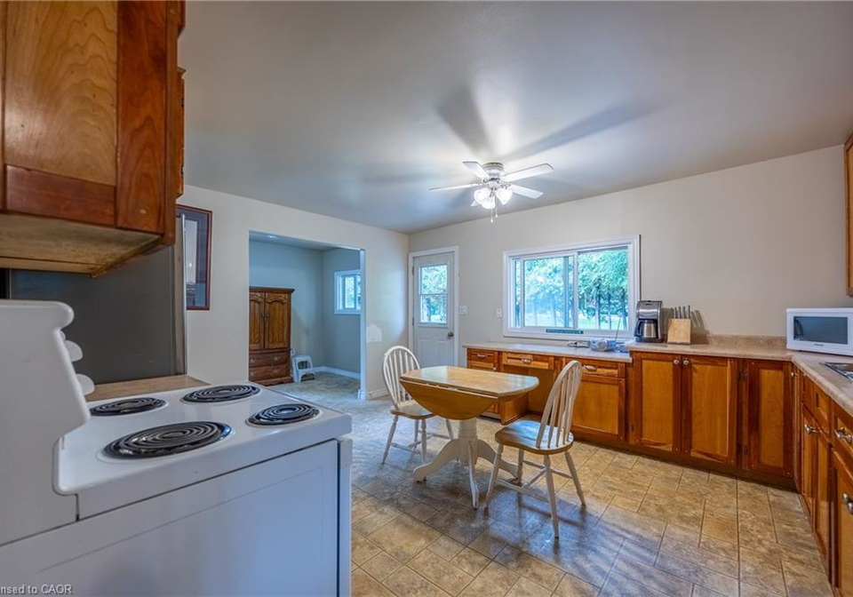 4966-highway-59-highway-courtland-ontario-40839631