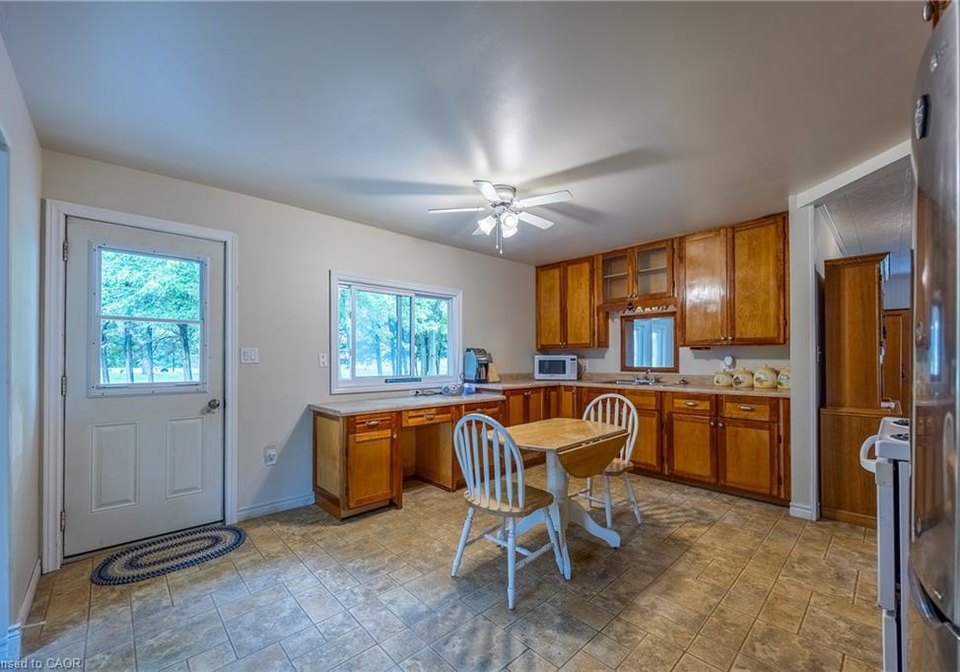 4966-highway-59-highway-courtland-ontario-40839631