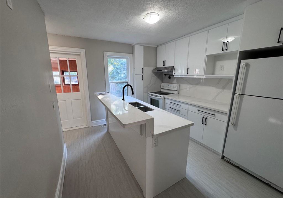 396-church-street-cambridge-ontario-40839642
