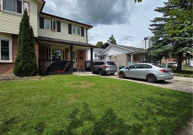 158-newbury-drive-kitchener-ontario-40839645