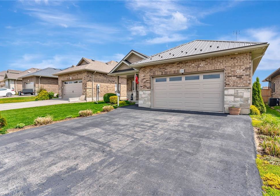 257-donly-drive-s-simcoe-ontario-40839648